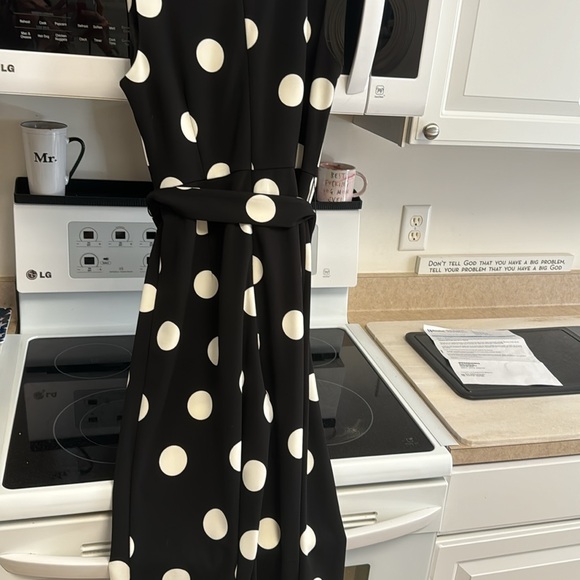 Wide leg, zipper back tie front tank top jumpsuit - Picture 5 of 5